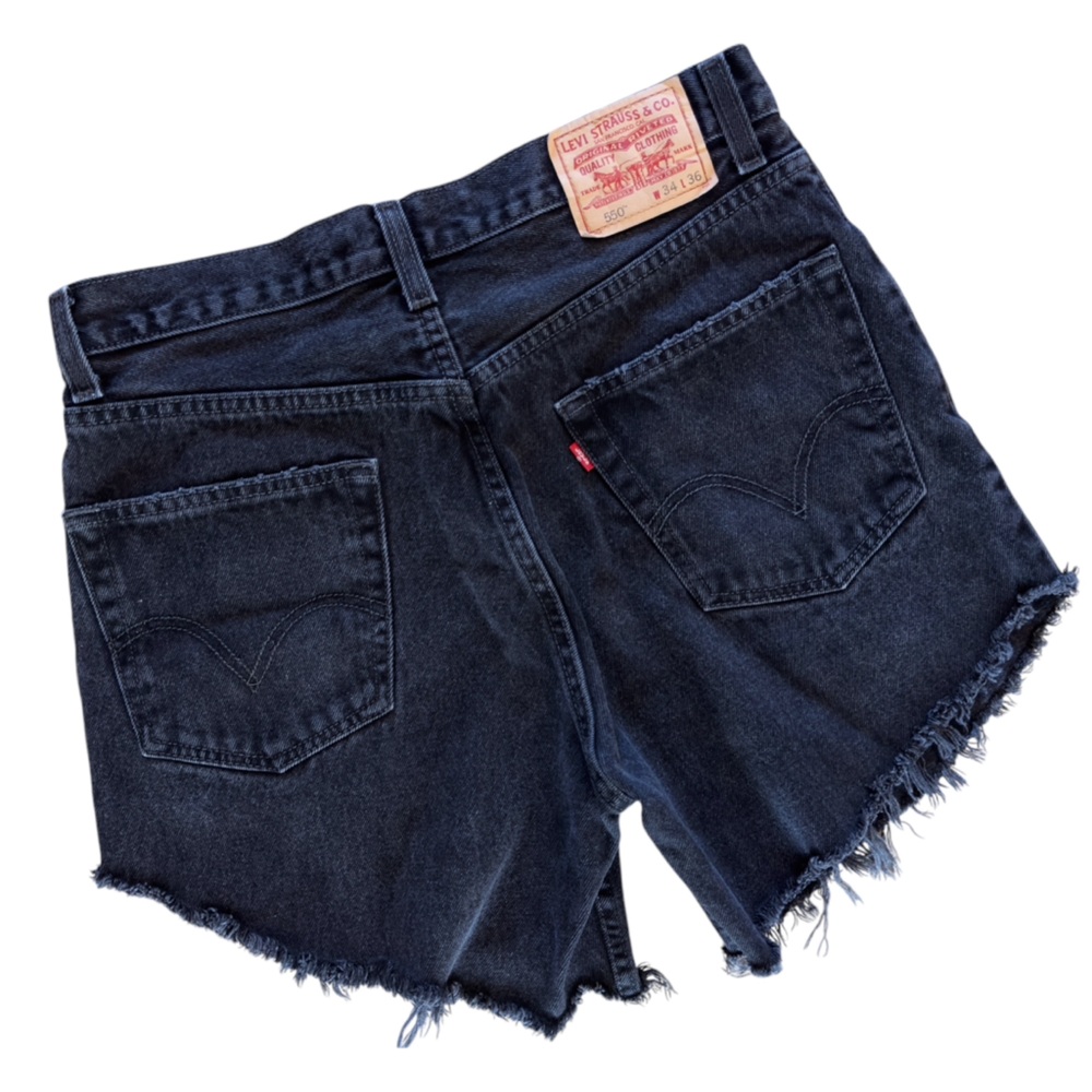 Levi’s 550 High Rise Custom Distress Denim Cut Off Shorts Grunge size 32in waist